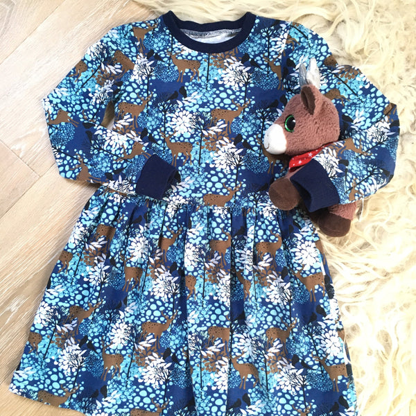 Blauw jurkje met herten