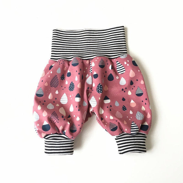 Roze baby broekje met druppen