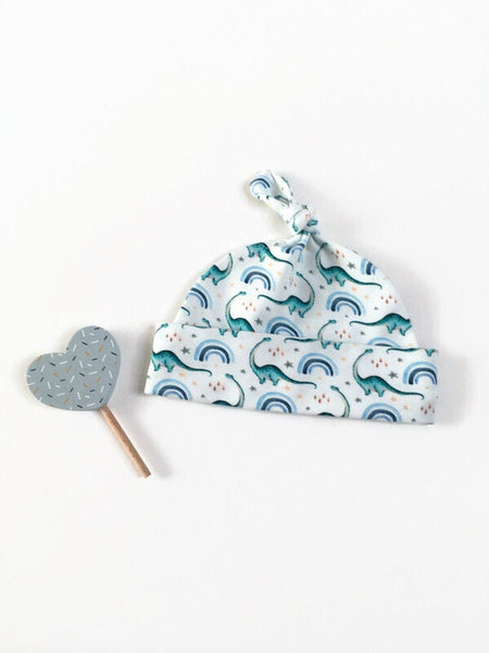 Baby muts  met dino's en regenbogen