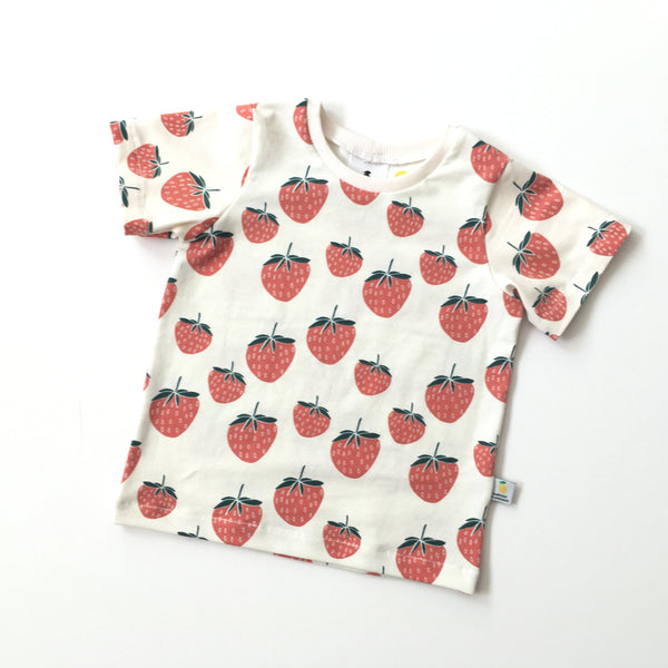 Zacht shirtje met aardbeien